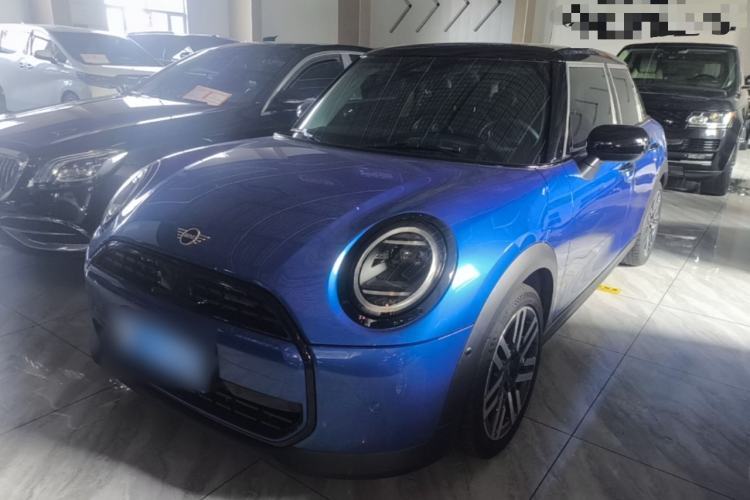 Ojetý MINI 2025 1.5T COOPER Classic Edition Five-Door Version Guazi used car, China used car export, Used car for sale, Used cars, Cheapest cars for sale