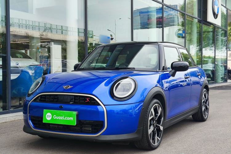 Gebrauchter MINI 2025 2.0T COOPER S Artist Five-Door Edition Guazi used car, China used car export, Used car for sale, Used  cars, Cheapest cars for sale