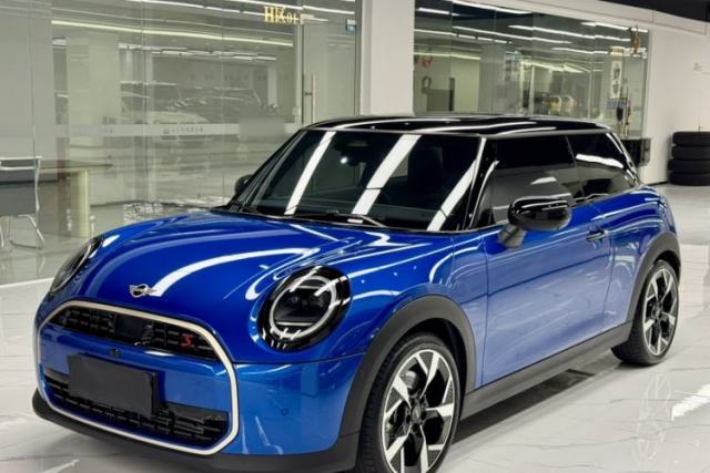 Used MINI 2025 2.0T COOPER S Artist