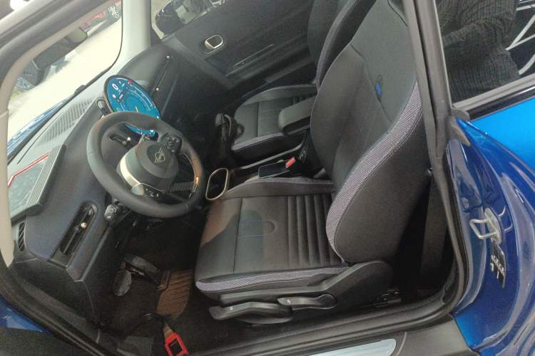 Used MINI 2025 1.5T COOPER Classic Edition Left Front Seat