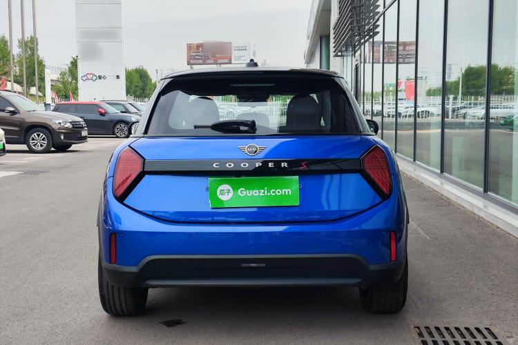 Used MINI 2025 2.0T COOPER S Artist Five-Door Edition Rear