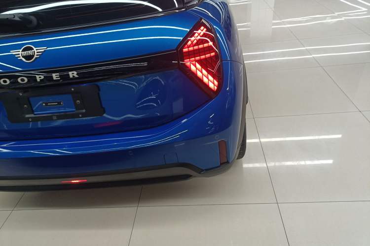 Used MINI 2025 1.5T COOPER Classic Edition Right Rear Taillight