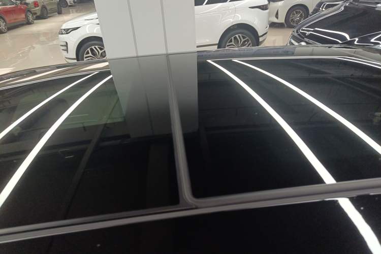 Used MINI 2025 1.5T COOPER Classic Edition Roof