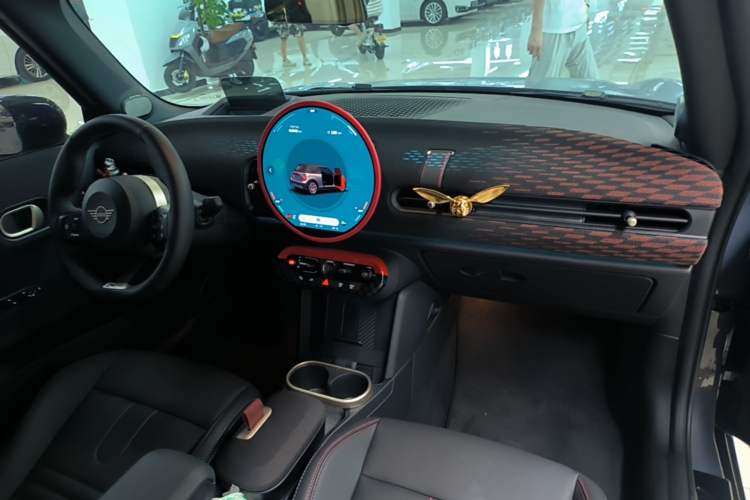 Used MINI 2025 2.0T COOPER S CABRIO Racing Driver Center Console