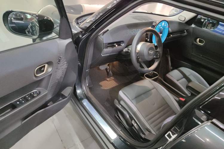Used MINI 2025 1.5T COOPER Classic Edition Five-Door Version Driver Seat