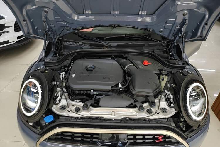 Used MINI 2025 2.0T COOPER S CABRIO Limited Edition Daylight Stardust Color Engine Bay