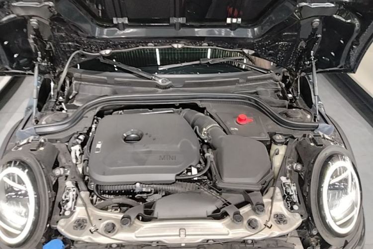 Used MINI 2025 2.0T COOPER S Artist Five-Door Edition Engine Bay