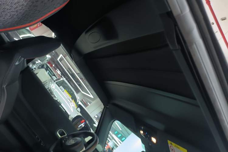 Used MINI 2025 2.0T COOPER S CABRIO Racing Driver Headliner