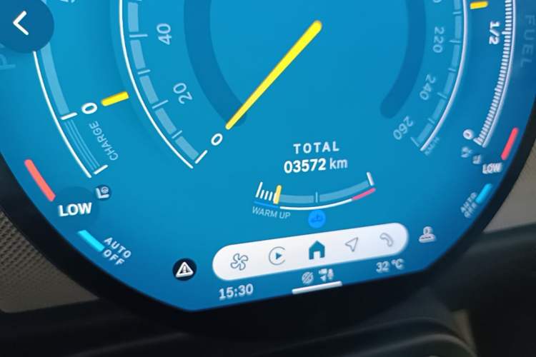 Used MINI 2025 2.0T COOPER S CABRIO Limited Edition Daylight Stardust Color Instrument Cluster