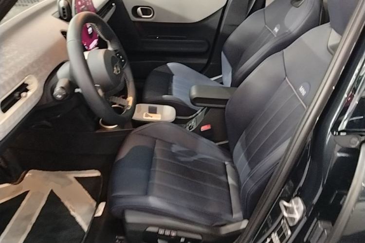Used MINI 2025 2.0T COOPER S Artist Five-Door Edition Left Front Seat