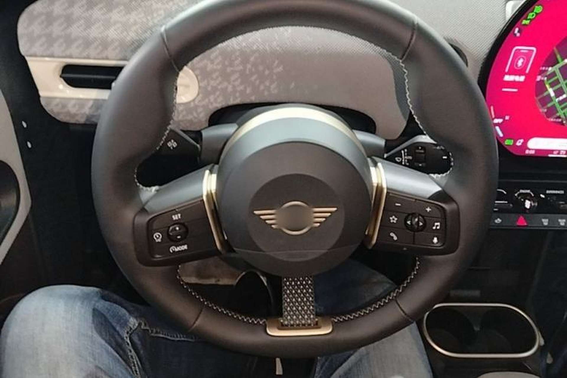 Used MINI 2025 2.0T COOPER S Artist Five-Door Edition Steering Wheel
