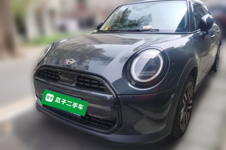 Used MINI 2025 1.5T COOPER Classic Edition Five-Door Version Guazi used car, China used car export, Used car for sale, Used cars, Cheapest cars for sale