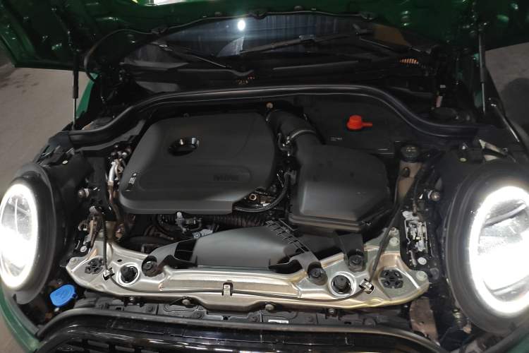 Used MINI 2025 1.5T COOPER Classic Edition Engine Bay