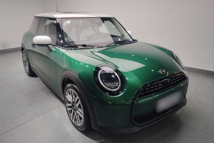 Used MINI 2025 1.5T COOPER Classic Edition Exterior 1
