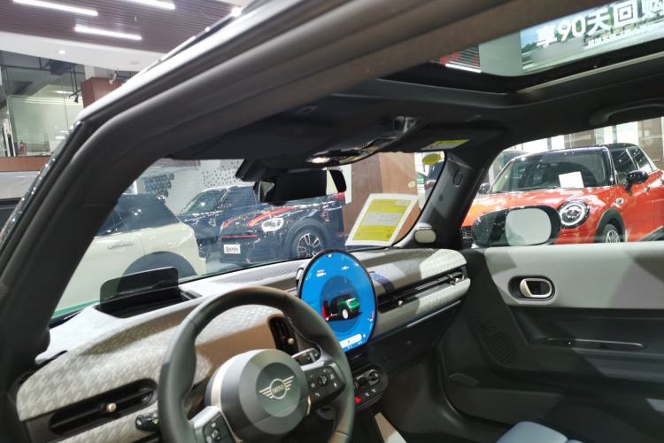 Used MINI 2025 2.0T COOPER S Artist Headliner