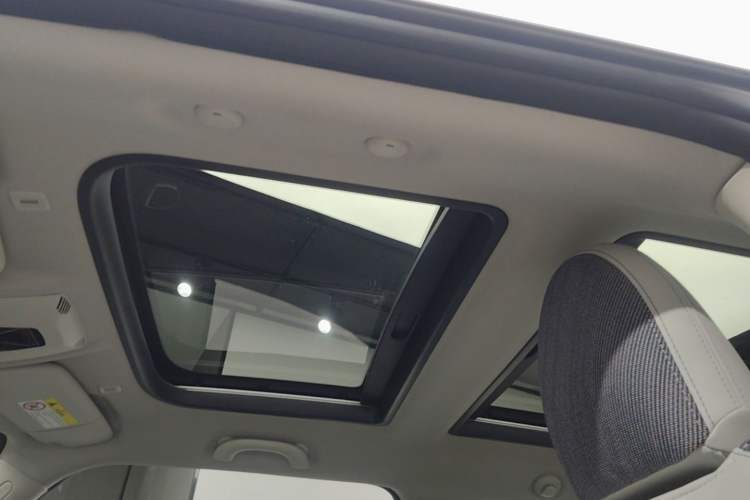 Used MINI 2025 1.5T COOPER Classic Edition Headliner