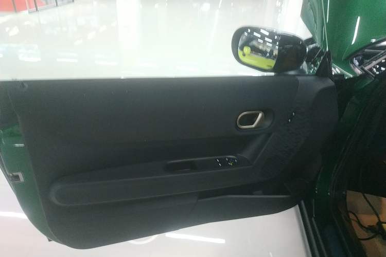Used MINI 2025 1.5T COOPER Classic Edition Interior 7
