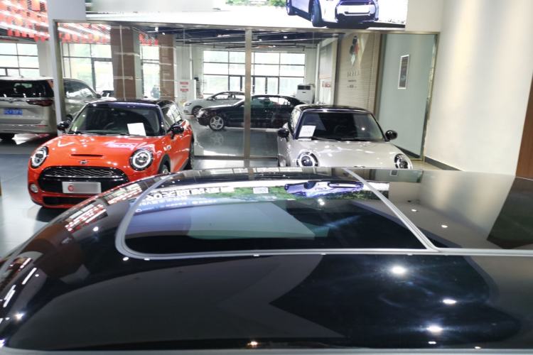 Used MINI 2025 2.0T COOPER S Artist Roof