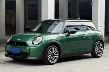 Used MINI 2025 1.5T COOPER Classic Edition