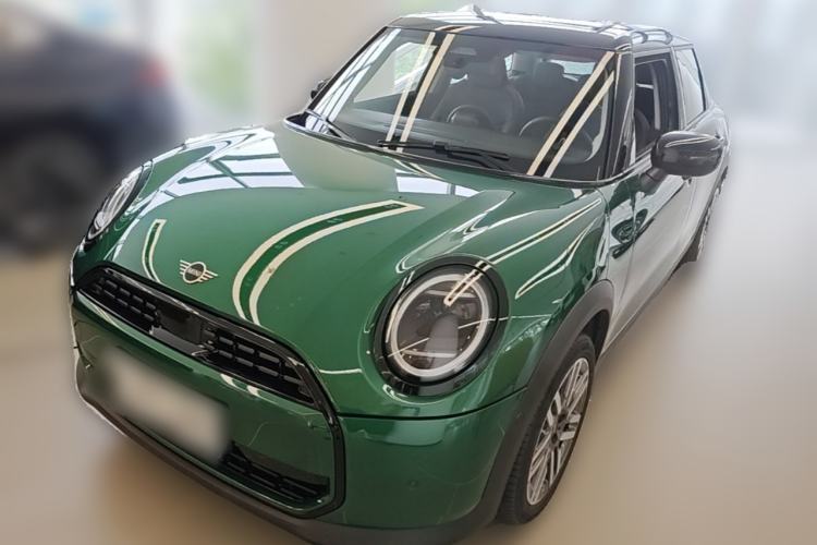 Used MINI 2025 1.5T COOPER Classic Edition Five-Door Version Guazi used car, China used car export, Used car for sale, Used MINI cars, Cheapest cars for sale
