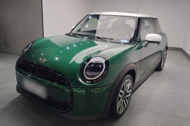 Used MINI 2025 1.5T COOPER Classic Edition