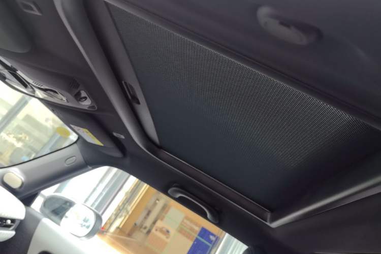Used MINI 2025 2.0T COOPER S Artist Headliner