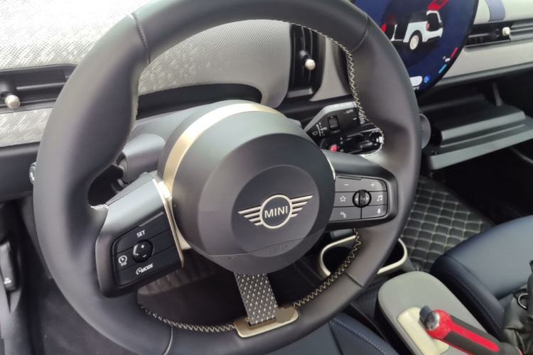 Used MINI 2025 2.0T COOPER S Artist Steering Wheel