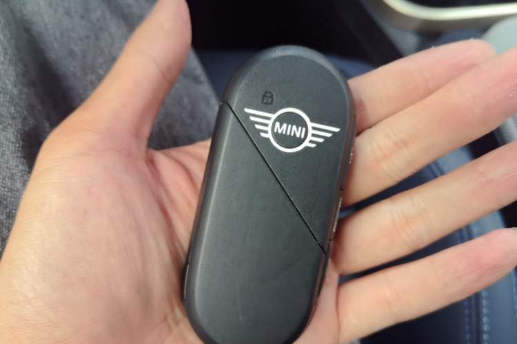 Used MINI 2025 2.0T COOPER S Artist Vehicle Key
