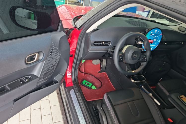 Used MINI 2025 1.5T COOPER Classic Edition Driver Seat