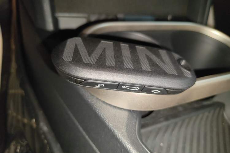 Used MINI 2025 1.5T COOPER Classic Edition Vehicle Key