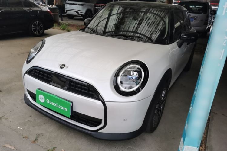 Used MINI 2025 1.5T COOPER Classic Edition Five-Door Version Guazi used car, China used car export, Used car for sale, Used  cars, Cheapest cars for sale