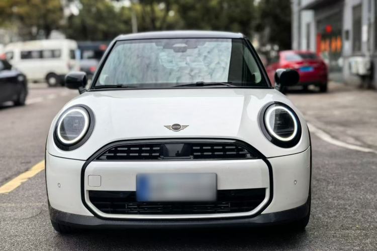 Used MINI 2025 1.5T COOPER Classic Edition Five-Door Version Exterior 1