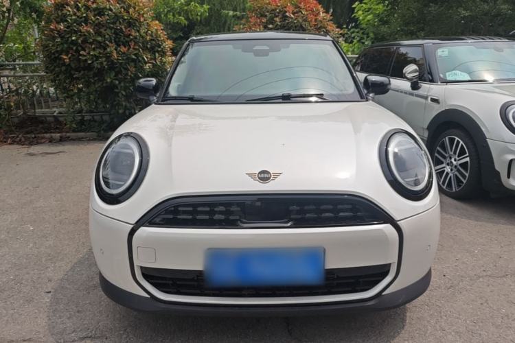 Used MINI 2025 1.5T COOPER Classic Edition Five-Door Version Front