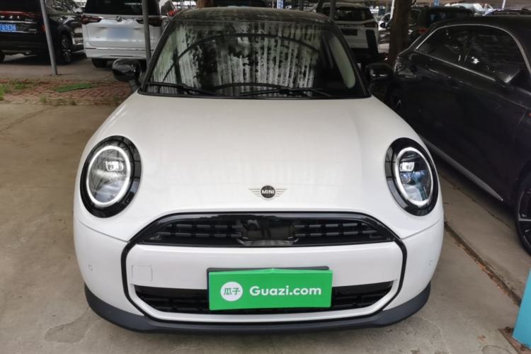 Used MINI 2025 1.5T COOPER Classic Edition Five-Door Version Front