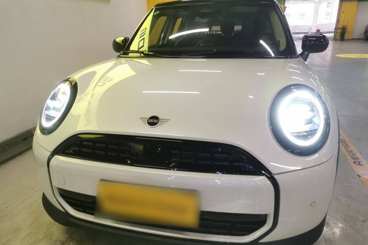 Used MINI 2025 1.5T COOPER Classic Edition Five-Door Version Front