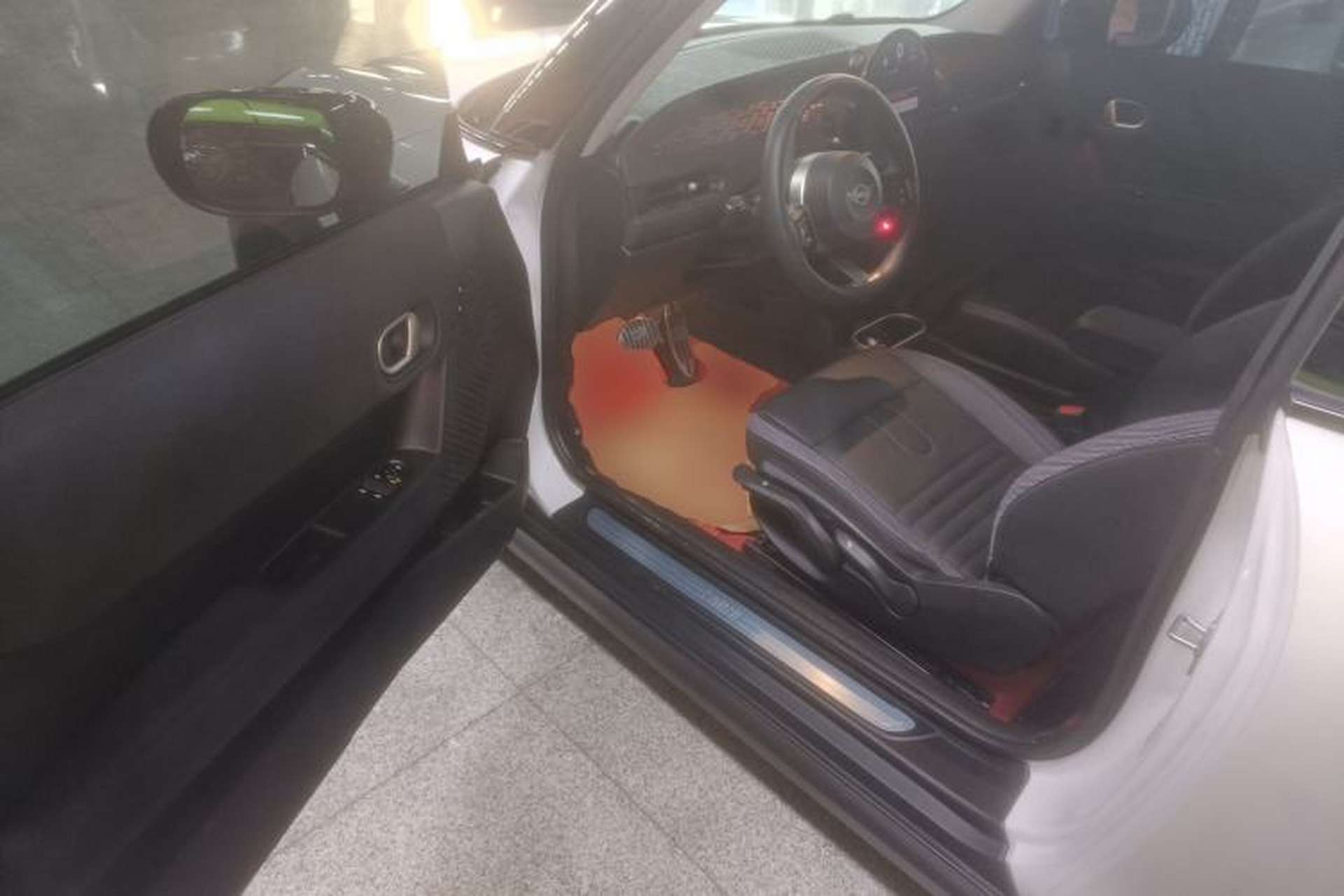 Used MINI 2025 1.5T COOPER Classic Edition Interior 3