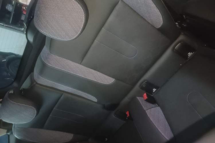 Used MINI 2025 1.5T COOPER Classic Edition Interior 4