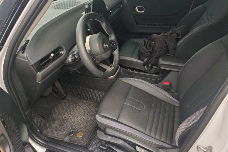 Used MINI 2025 1.5T COOPER Classic Edition Five-Door Version Left Front Seat