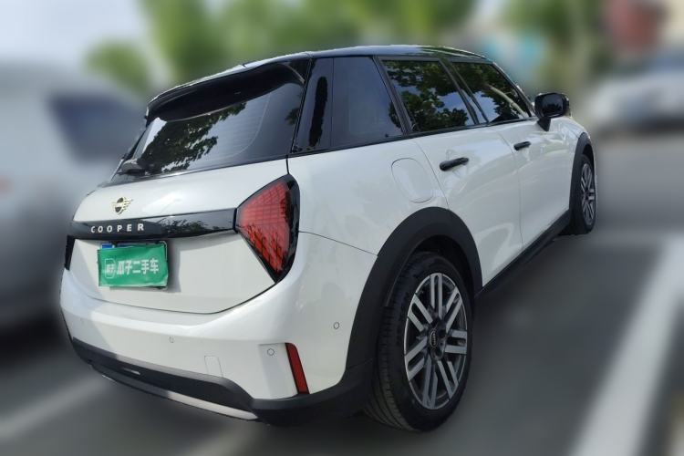 Used MINI 2025 1.5T COOPER Classic Edition Five-Door Version Rear Right 45 Deg