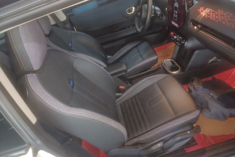 Used MINI 2025 1.5T COOPER Classic Edition Right Front Seat