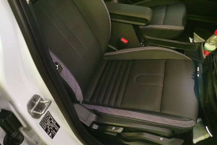 Used MINI 2025 1.5T COOPER Classic Edition Five-Door Version Right Front Seat
