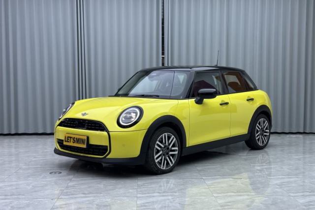 Used MINI 2025 1.5T COOPER Classic Edition Five-Door Version
