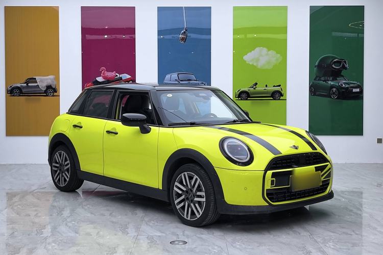 Used MINI 2025 1.5T COOPER Classic Edition Five-Door Version Exterior 2