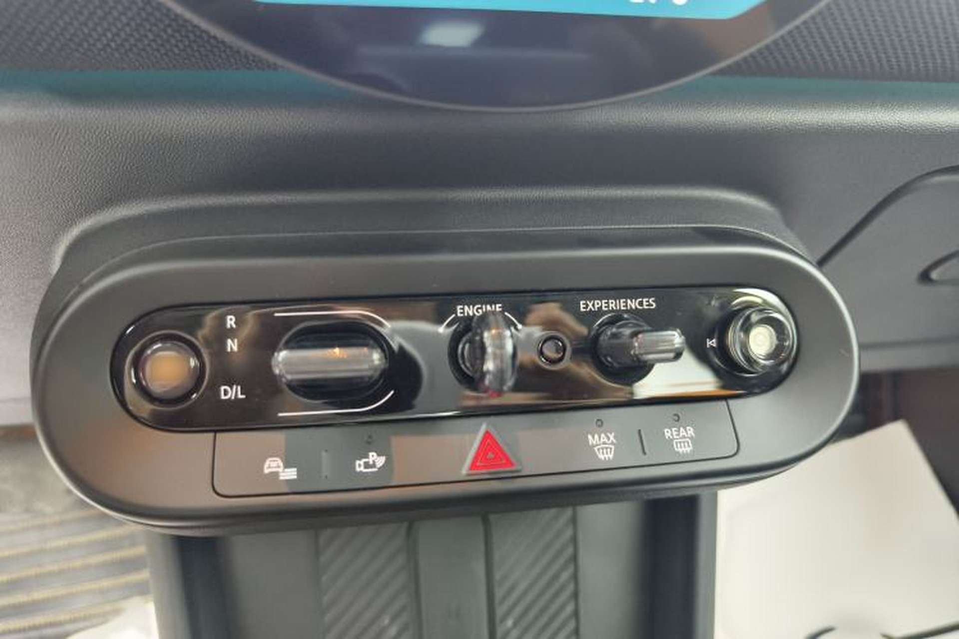 Used MINI 2025 1.5T COOPER Classic Edition Five-Door Version Gear Lever