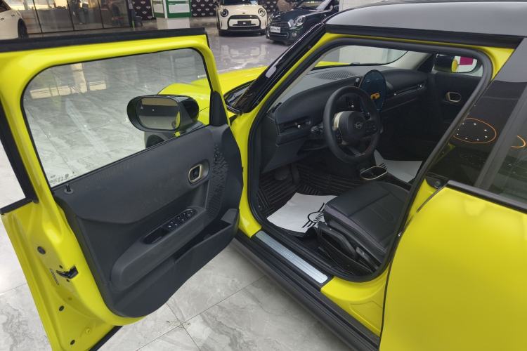 Used MINI 2025 1.5T COOPER Classic Edition Five-Door Version Interior 4