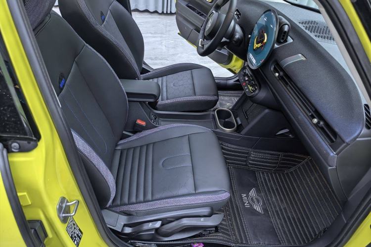Used MINI 2025 1.5T COOPER Classic Edition Five-Door Version Interior 7
