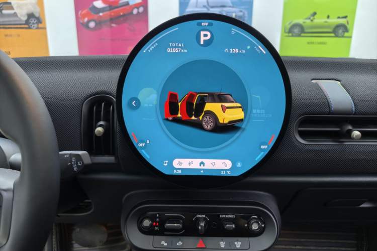 Used MINI 2025 1.5T COOPER Classic Edition Five-Door Version Odometer Close Up