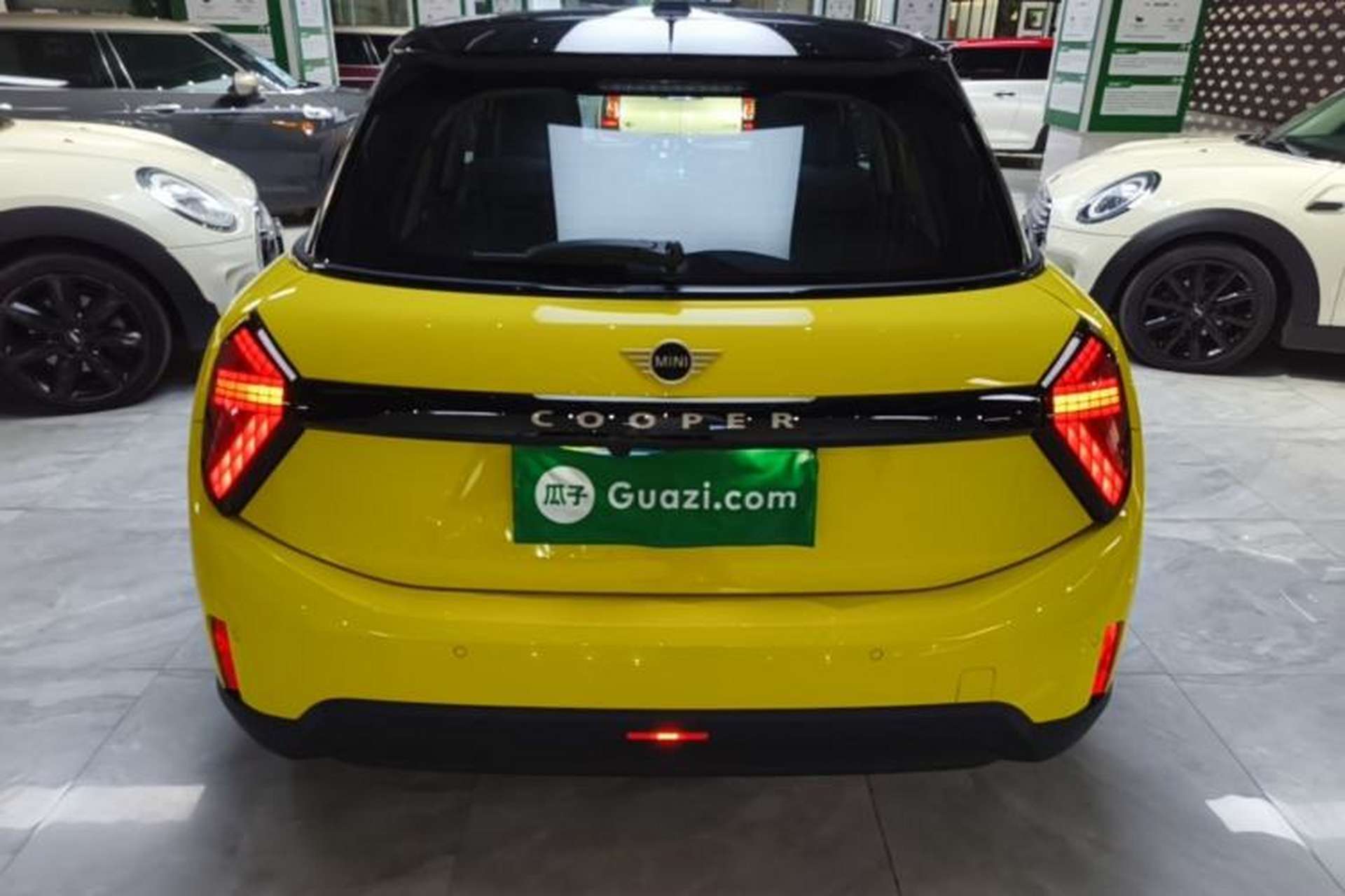 Used MINI 2025 1.5T COOPER Classic Edition Five-Door Version Rear