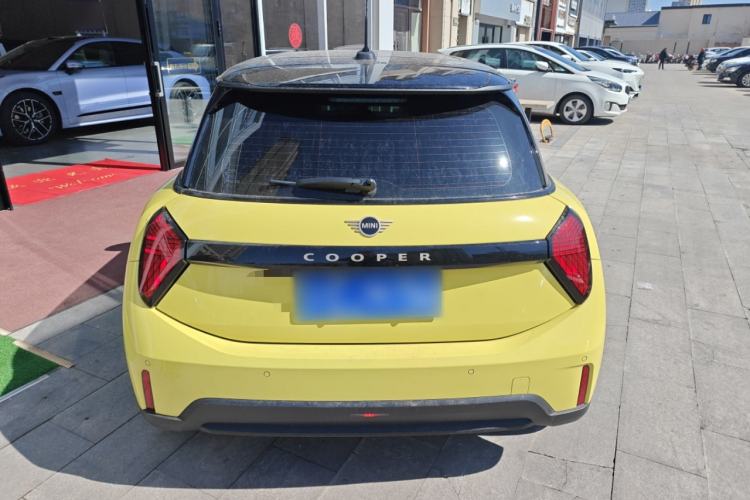 Used MINI 2025 1.5T COOPER Classic Edition Rear