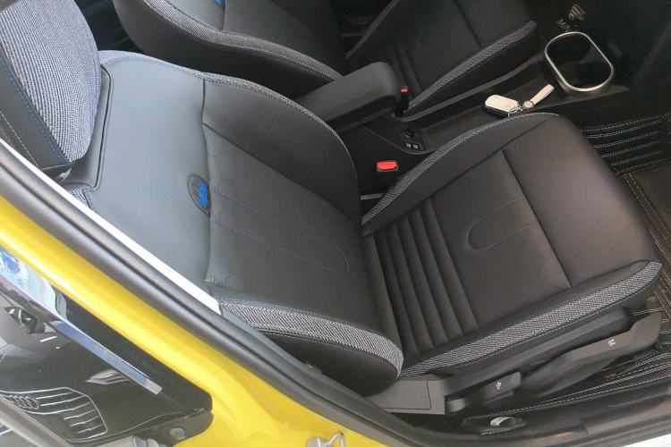 Used MINI 2025 1.5T COOPER Classic Edition Five-Door Version Right Front Seat